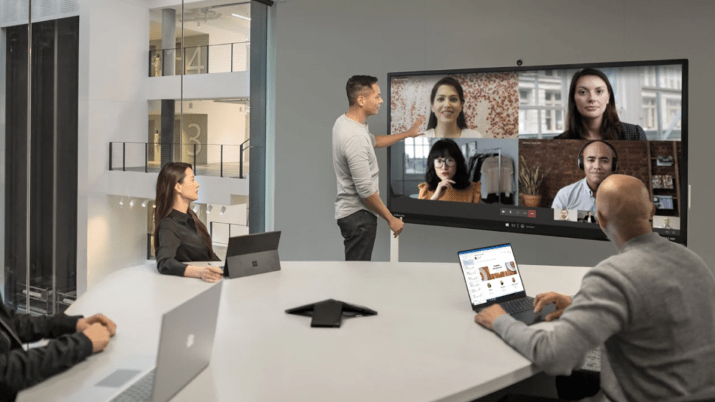 LE 5 MIGLIORI CARATTERISTICHE DI MICROSOFT SURFACE HUB CHE DEVI SAPERE